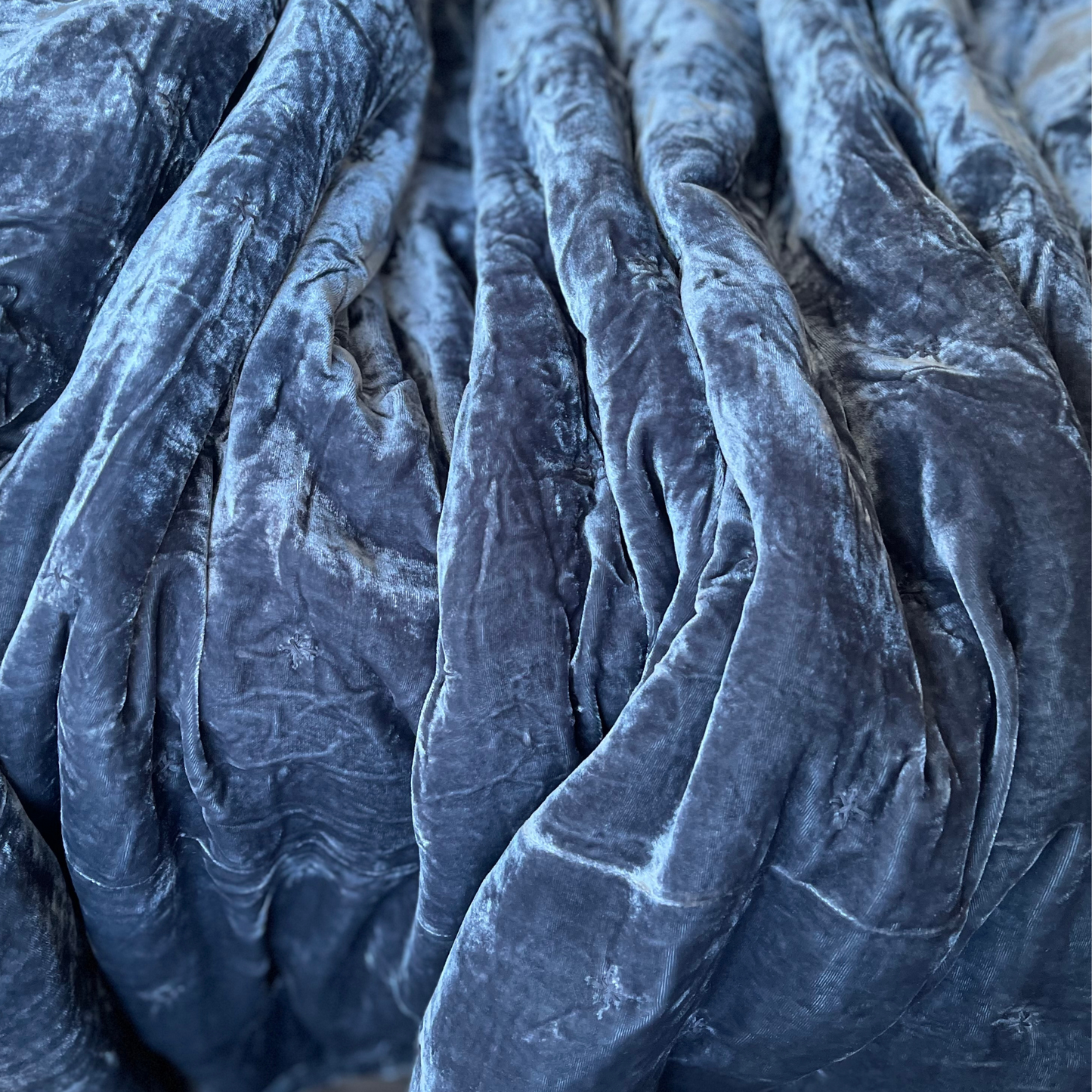 Slate Gray Silk Velvet and Dark Gray Mulberry Silk Quilted Duvet - Starry Pattern